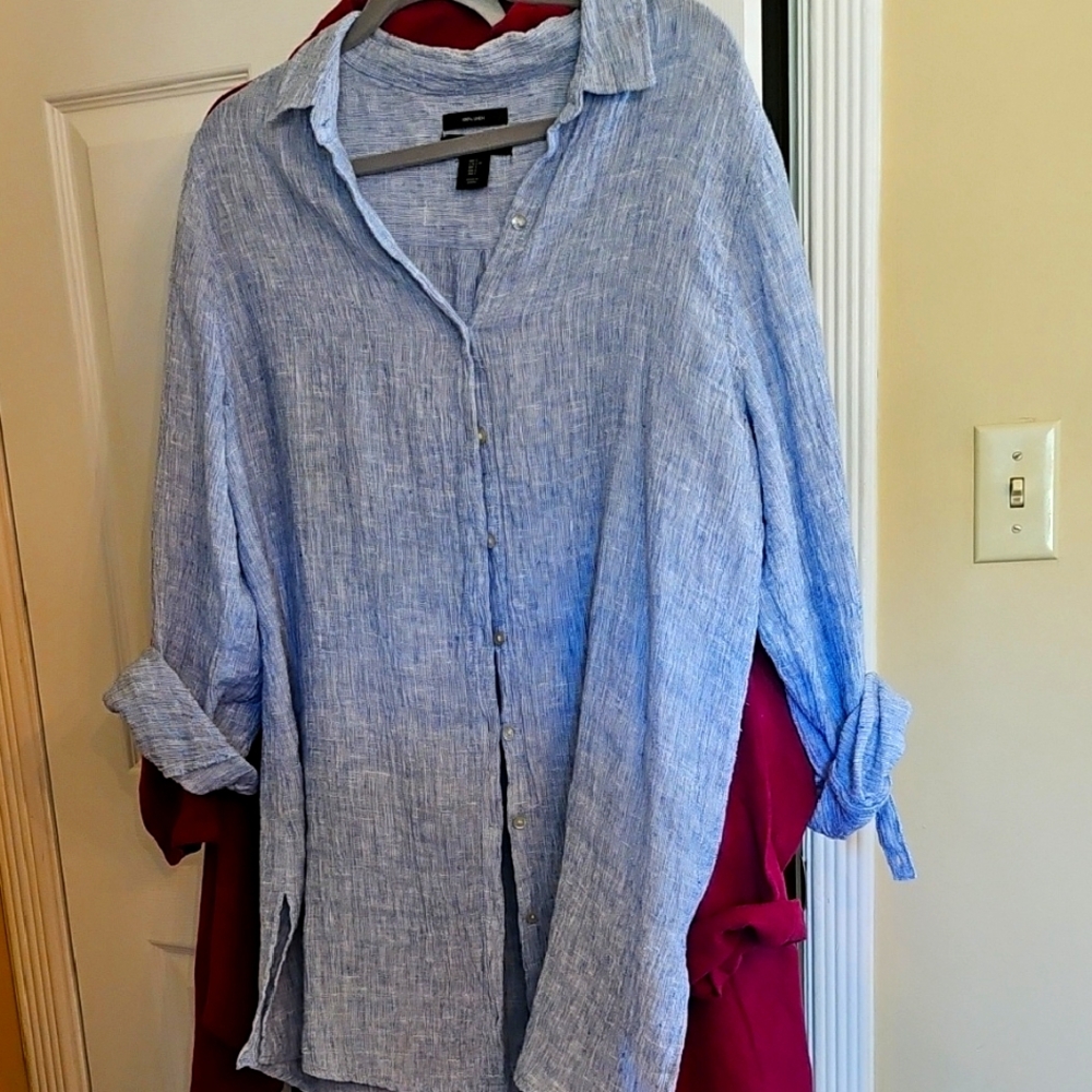 Long Linen, Blue and White Tahari shirt, XL, Worn Once.